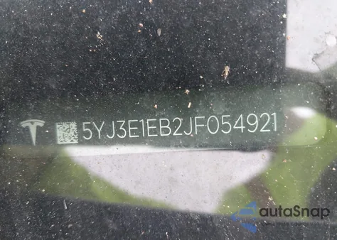 2018 Tesla Model 3 Long Range/Performance from USA, damaged, VIN 5YJ3E1EB2JF054921
